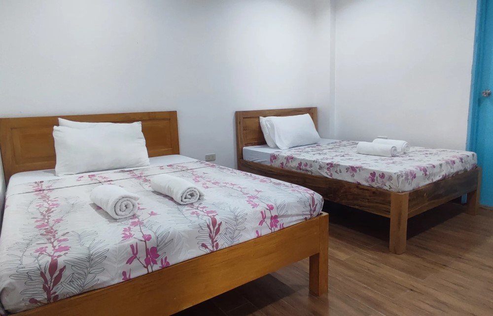 Deluxe Room at Anda De Boracay White Sand Resort Image